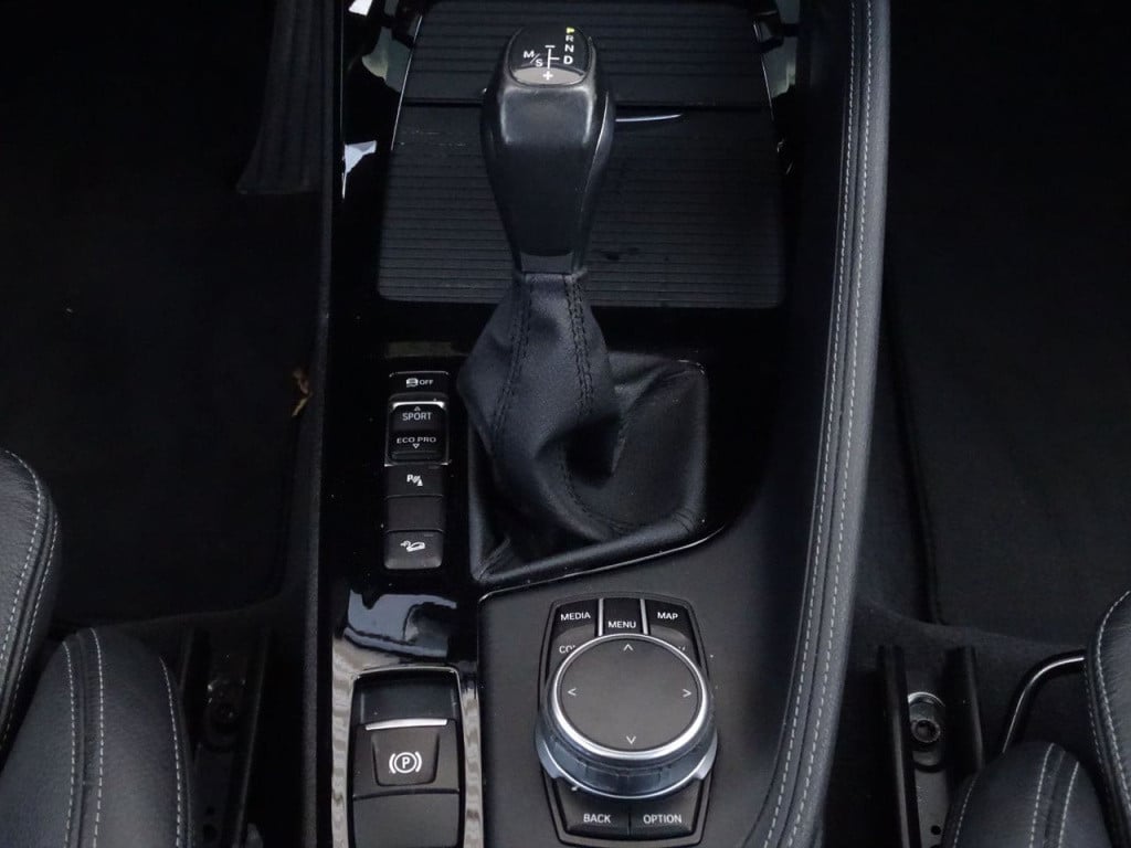 BMW X1 xdrive20i high executive