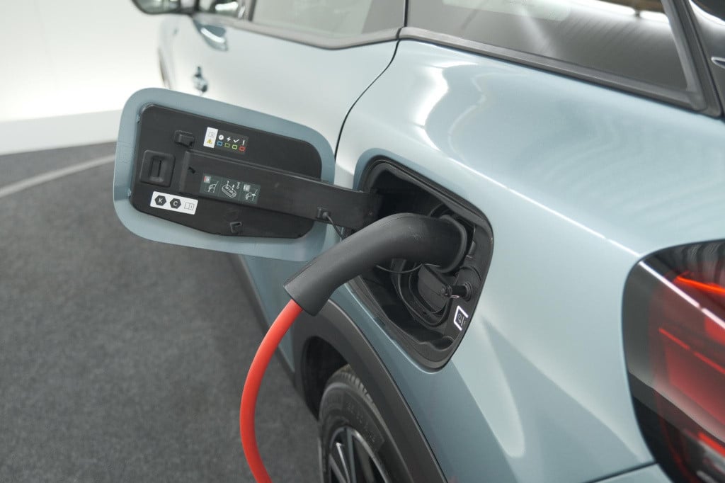 Citroen Ë-c4 feel pack 50 kwh | camera | apple carplay | parkeersensoren