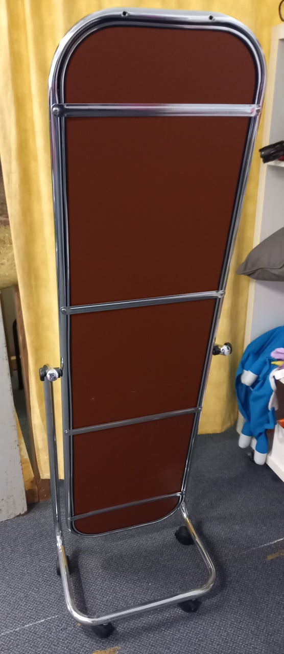 Passpiegel op wielen