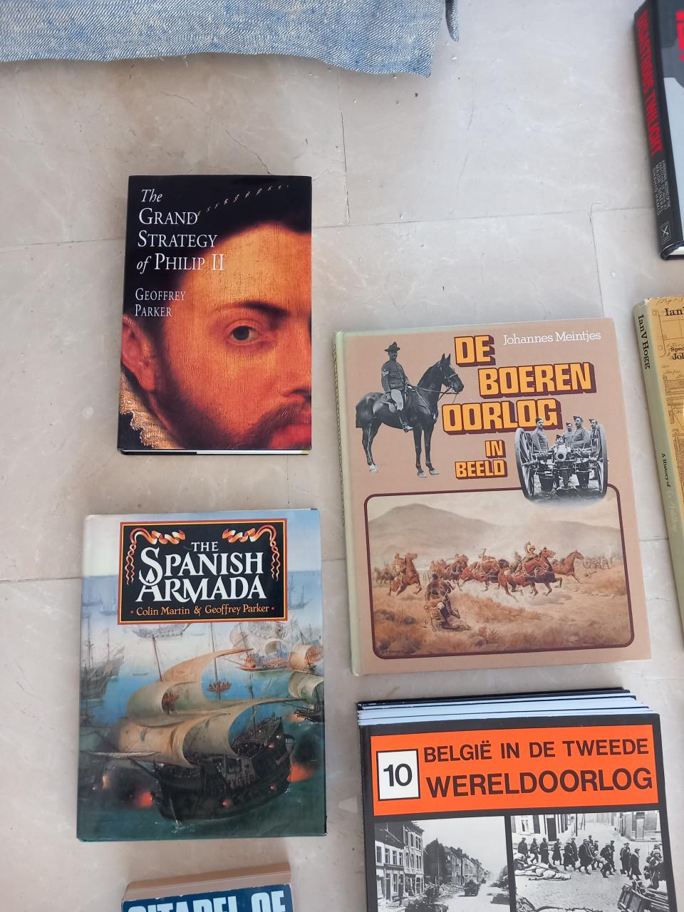 Partij boeken oa 2e wereldoorlog