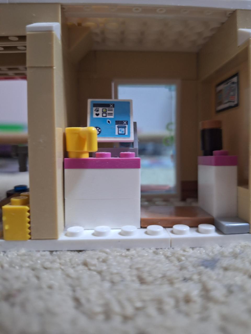 Lego Friends 41446, Heartlake City dierenkliniek, Leeftijd 6+