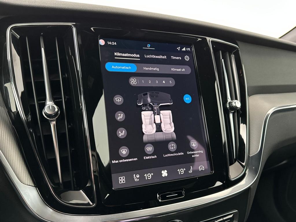 Volvo V60 t6 398pk recharge plus dark| adap.cruise| 360camera| trekhaak