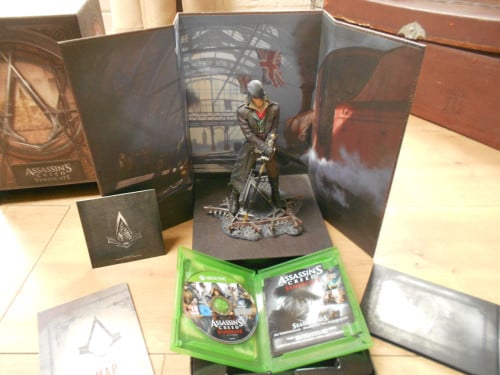 Assissins creed syndicate special edition box.