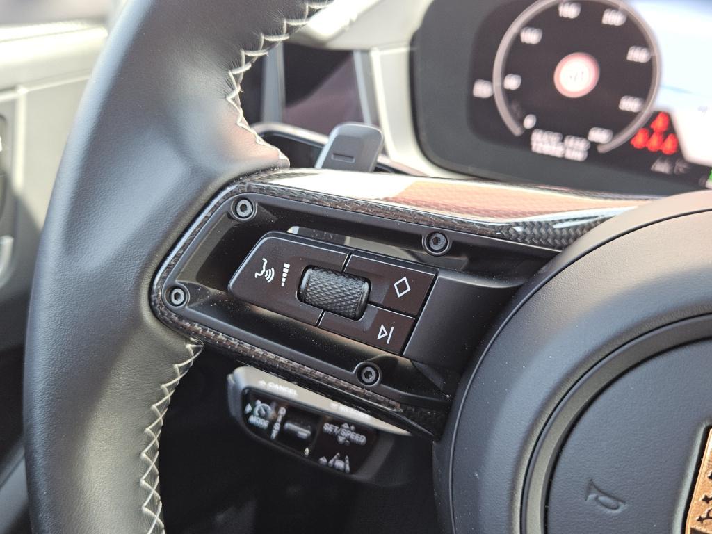 Porsche Cayenne coupé 4.0 turbo e-hybrid | keramisch | carbon pakket | spor