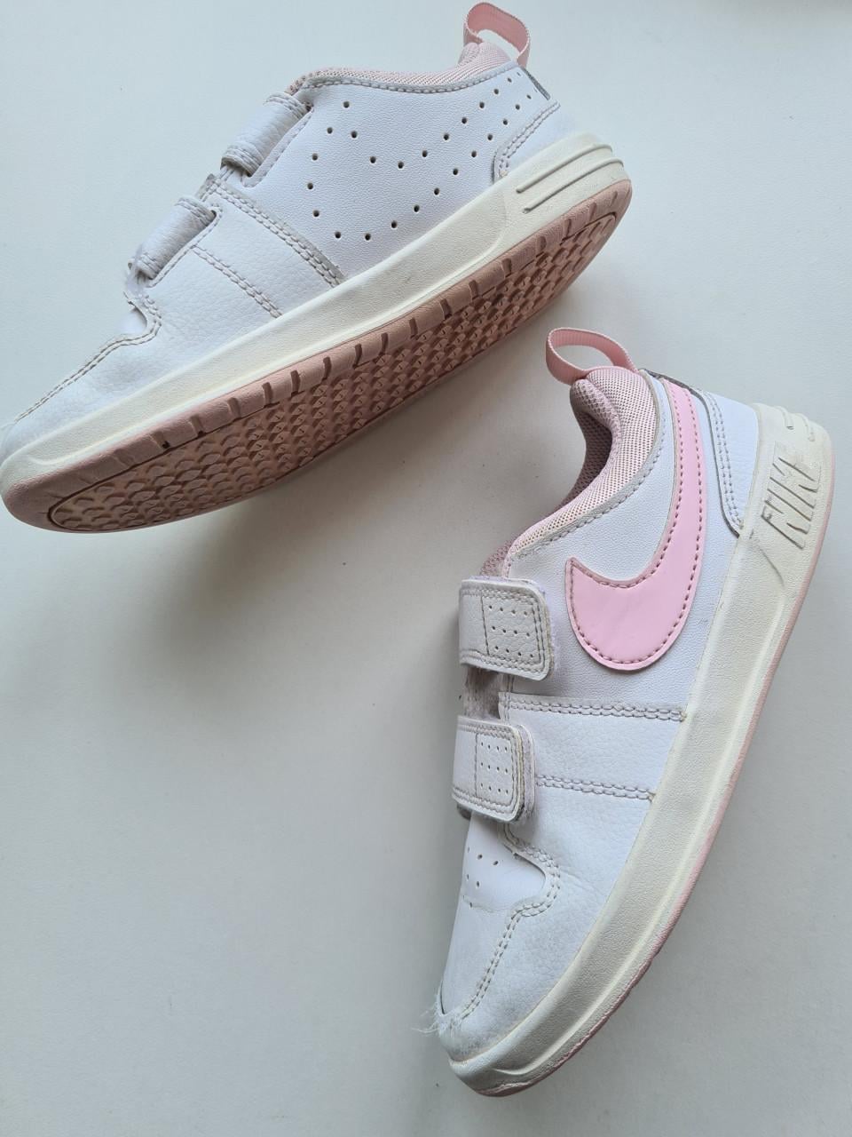 Nike witte met roze klittenband sneackers Maat 31