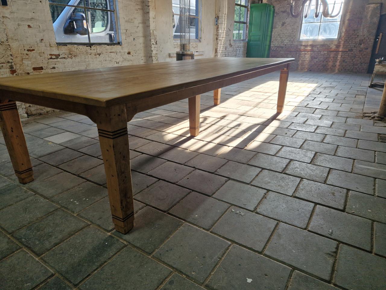 Grote boerentafel-familietafel-chateautafel 330 cm