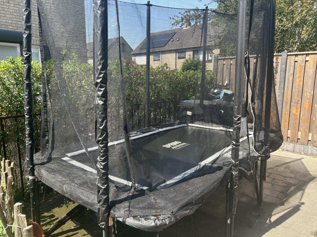 Trampoline