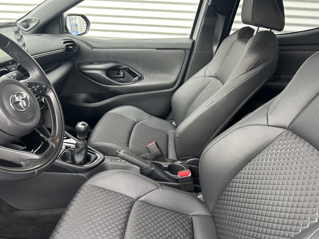 Toyota Yaris 1.5 vvt-i executive super compleet|jbl set