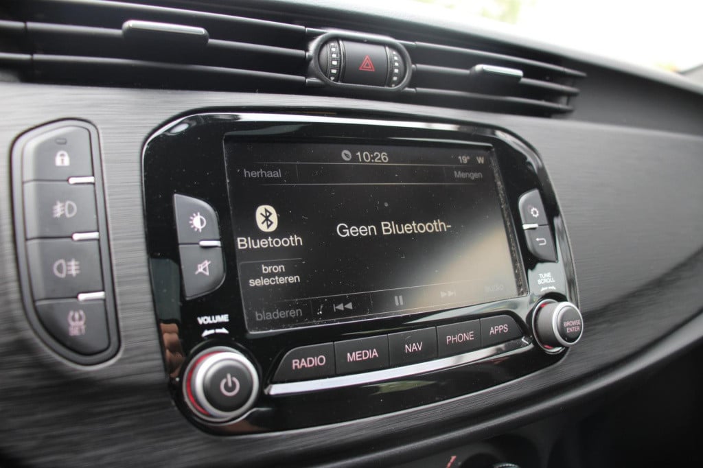 Alfa Romeo Giulietta 1.4 turbo multiair super - panorama dak - navi - stoel