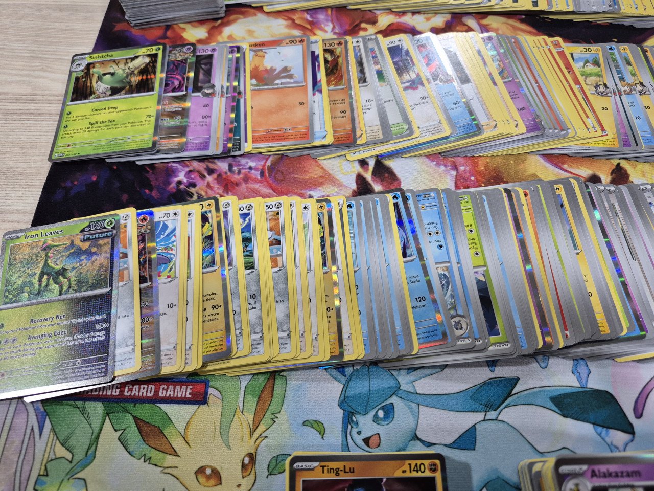 Mooie partij van 800 pokemon kaarten. Holo's en normale