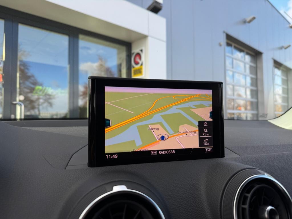 Audi Q2 30 tfsi sport edition* black pack * stoelverwarming * keyless