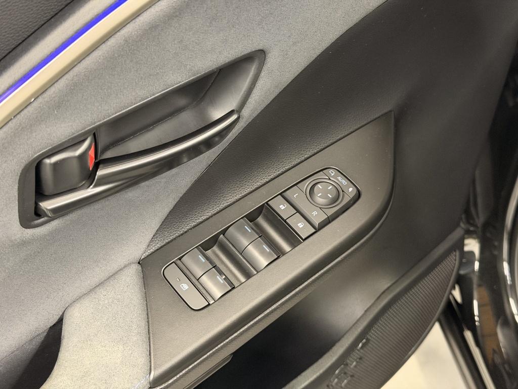 Toyota C-hr 2.0 phev 220 exec