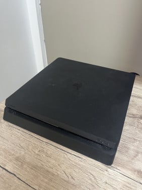 PS4 + 1 controller + diverse spellen
