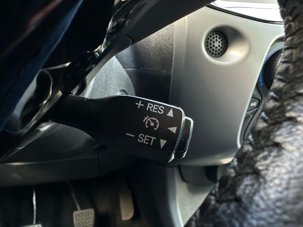 Toyota Aygo 1.0 vvt-i x-play // musketier sport pakket // uniek! //