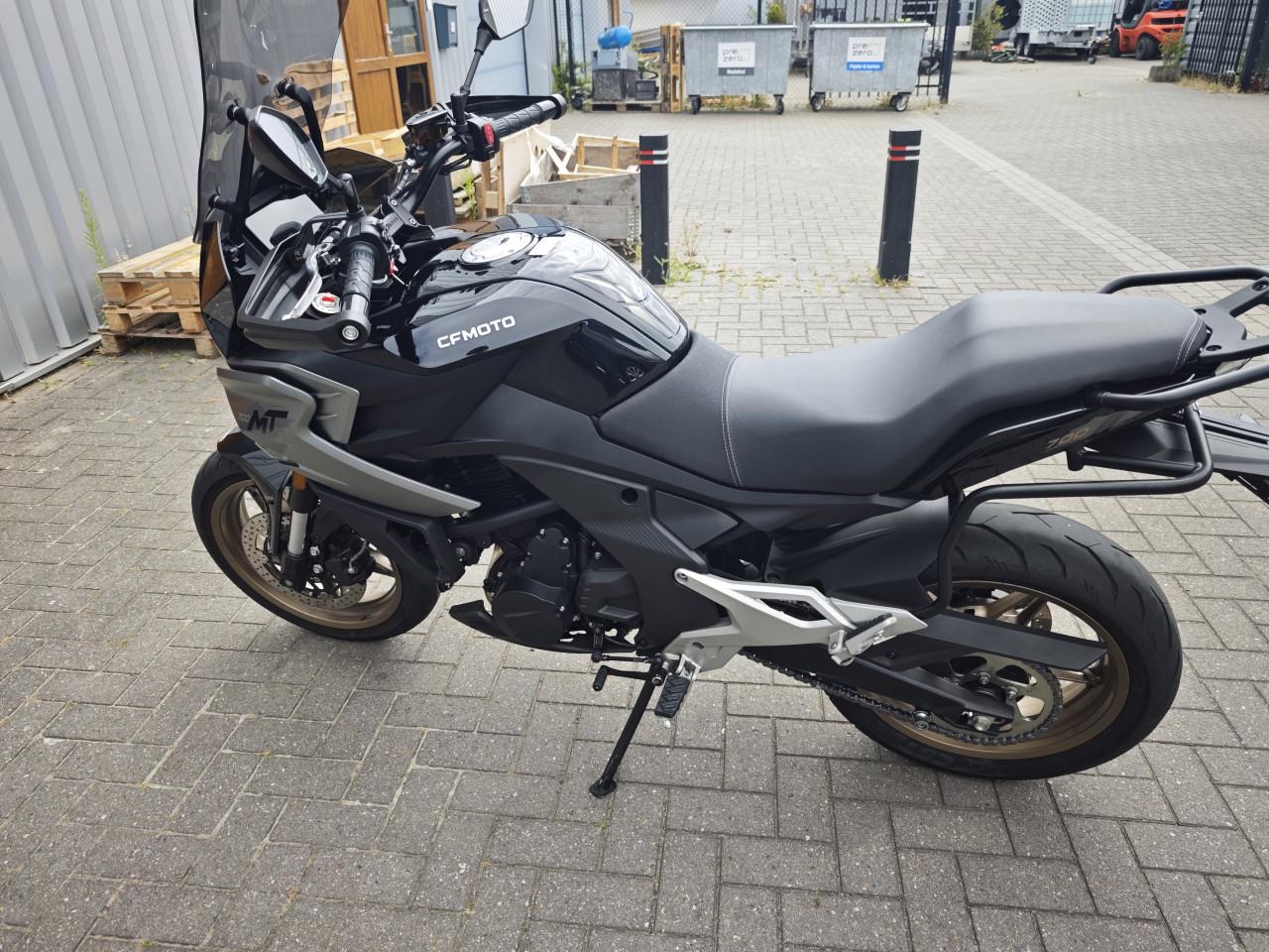 Motor cfmoto 700 mt
