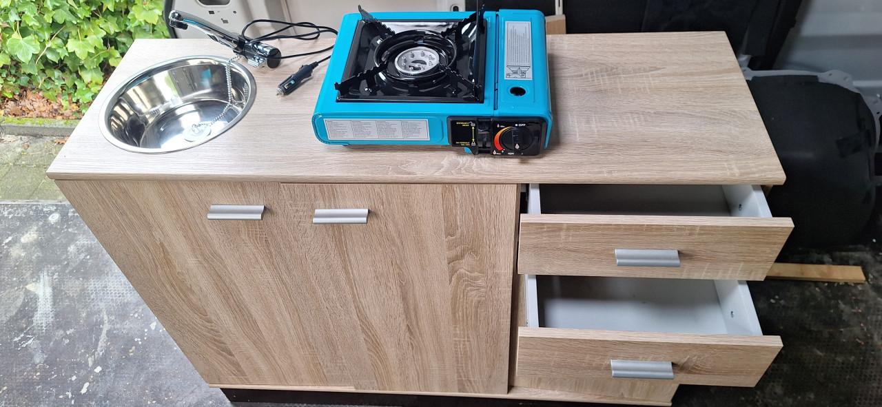 Nieuw keukenblokje voor zelfbouwcamper