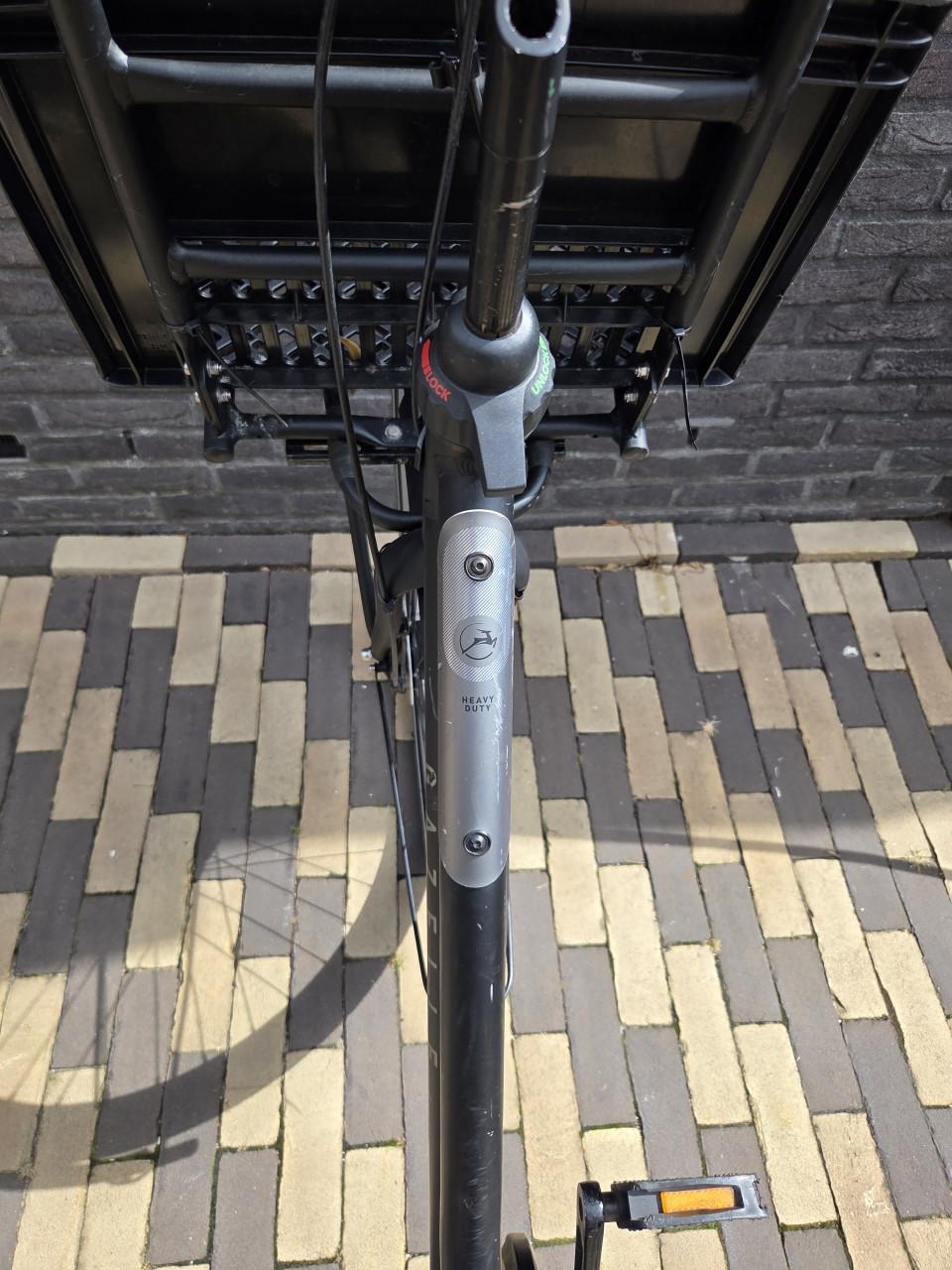 Dames fiets, Merk Gazelle, Type Heavy Duty NL, Frame hoogte 49cm,
