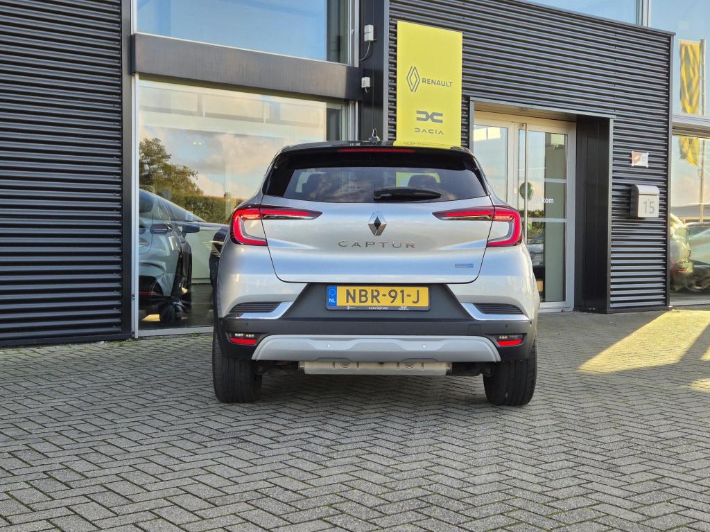 Renault Captur 1.6 e-tech plug-in hybrid 160 initiale paris verkocht