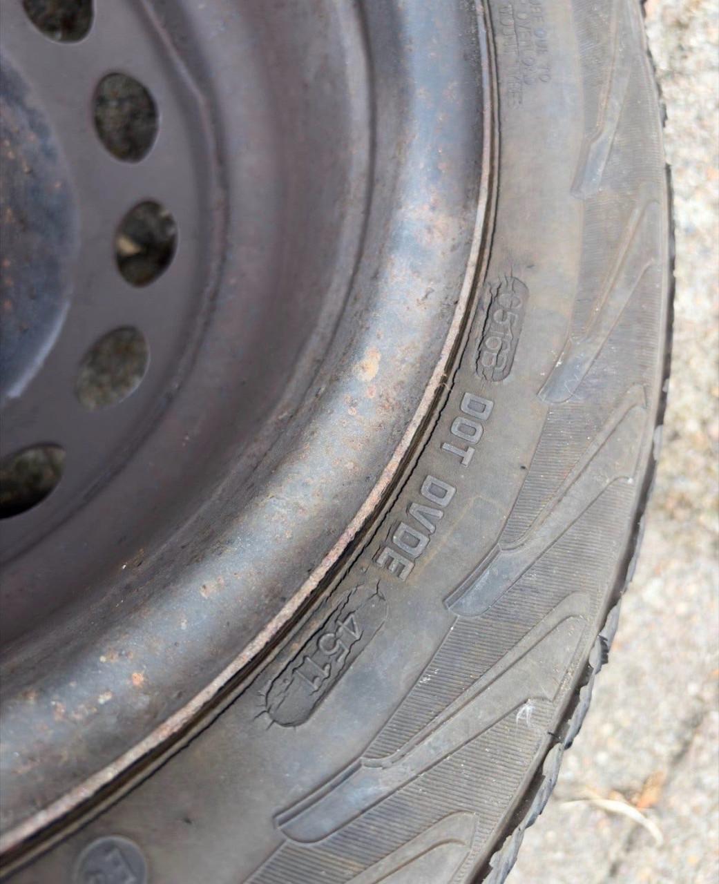 Winterbanden 195/65r15 stalen velgen