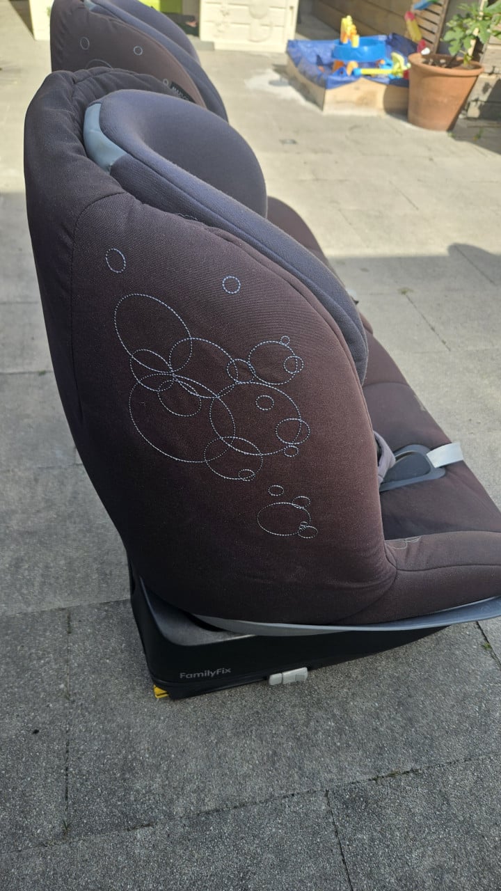 2x Maxi-cosi Pearl inclusief FamilyFix