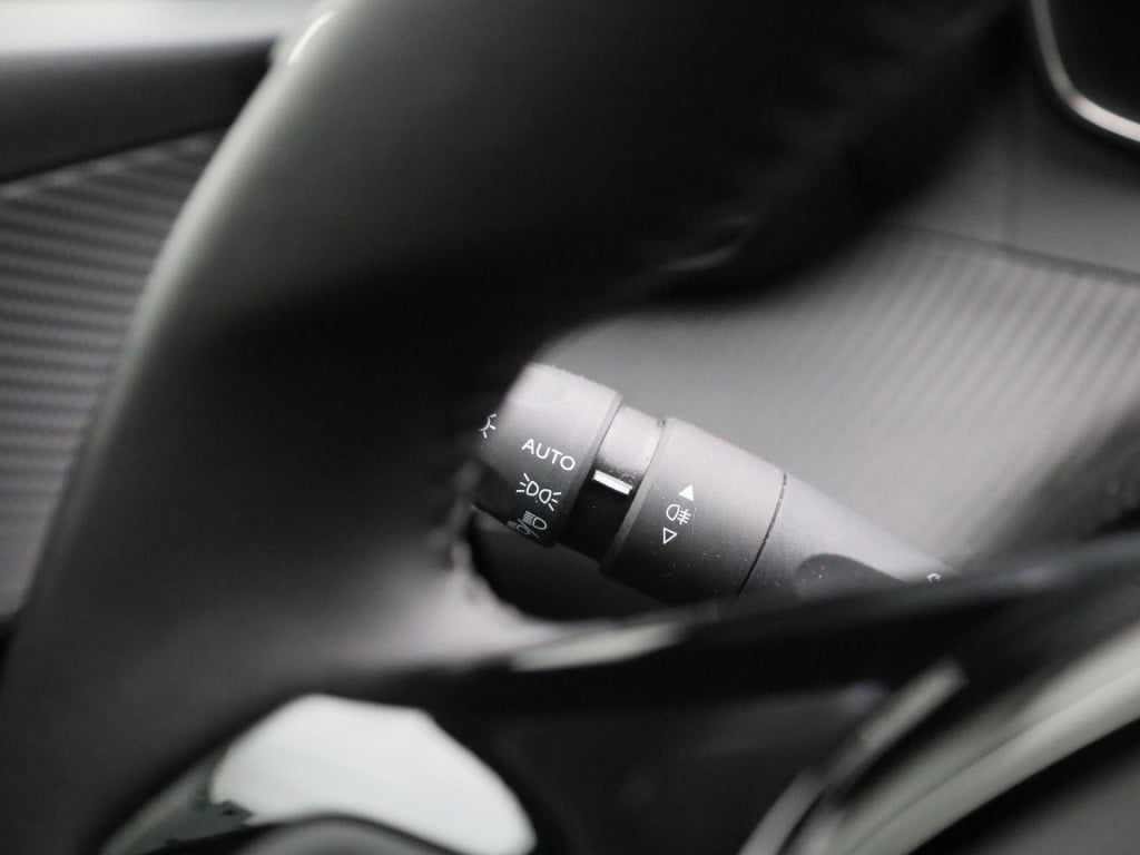 Peugeot 208 1.2 puretech active pack | apple carplay / android auto | cruis