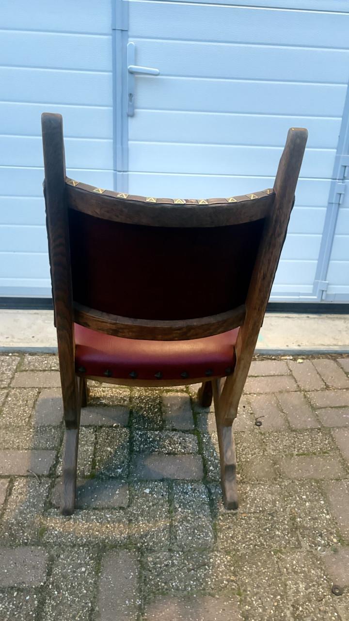 Antieke stoelen opknappers
