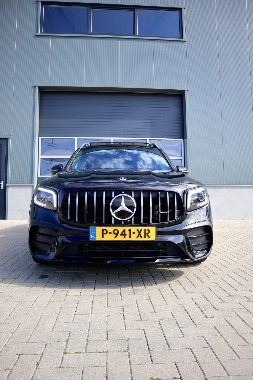 Mercedes-Benz GLB AMG 35 4MATIC Speedshift 2021| 306 PK | Full option |