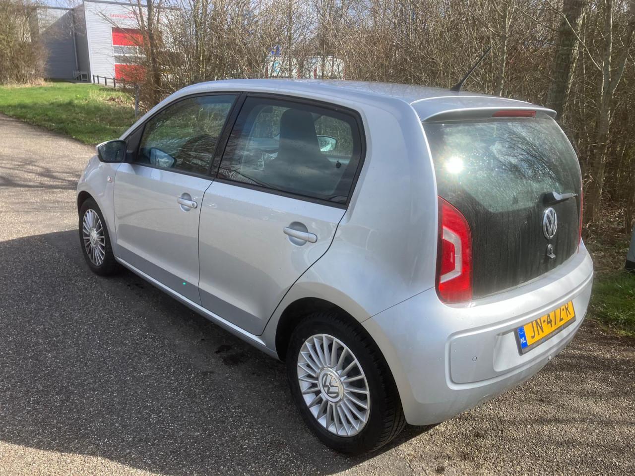 Volkswagen Up! 1.0 High Up!