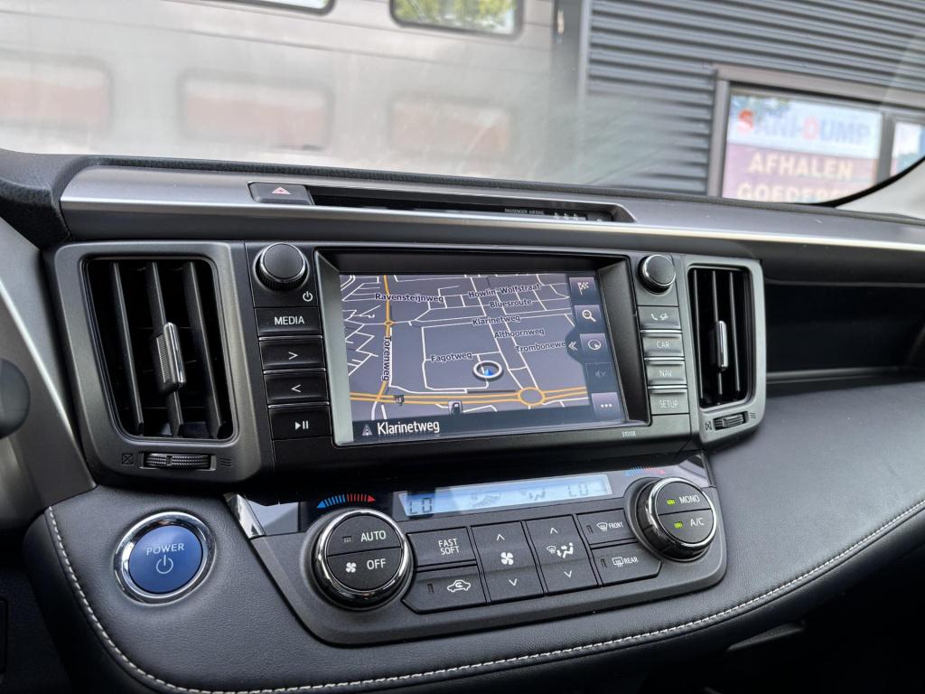 Toyota Rav4 2.5 hybrid dynamic