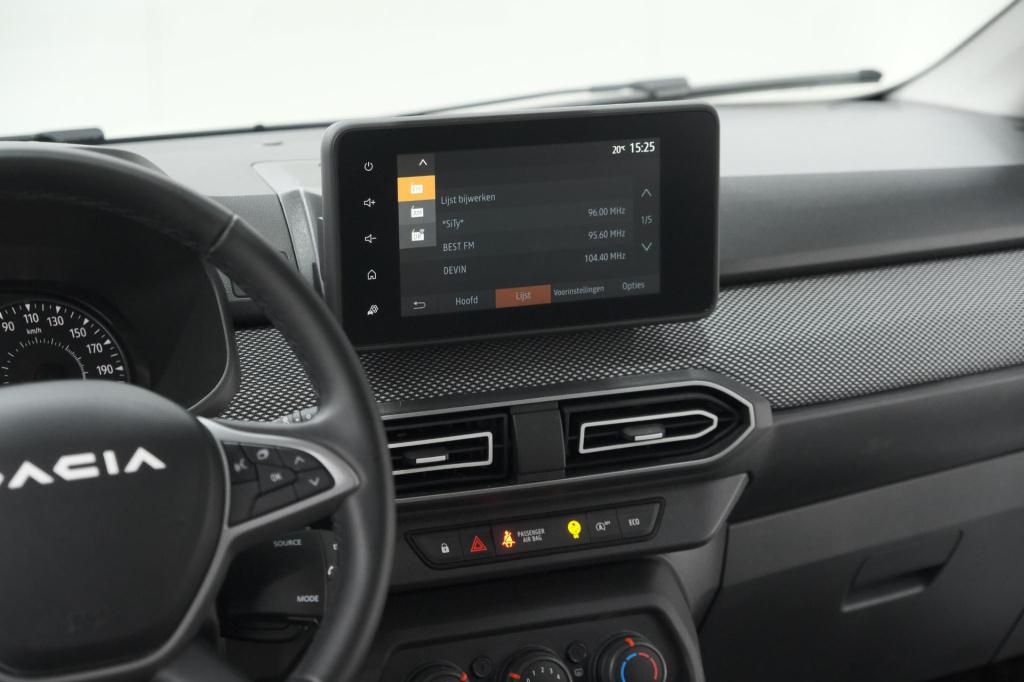 Dacia Sandero tce 90 cvt expression | parkeersensoren | apple carplay | cru