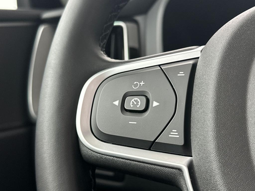 Volvo XC60 t6 398pk recharge bright| achteruitrijcamera| trekhaak| pano|