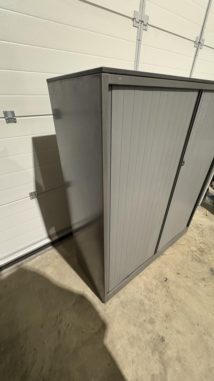 Stalen kast ahrend roldeurkast