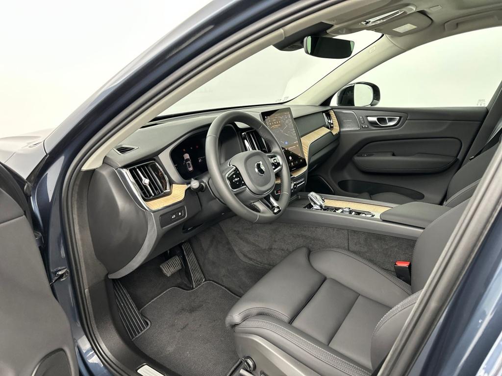Volvo XC60 t6 398pk recharge ultra dark| adap.cruise| 360camera| pano