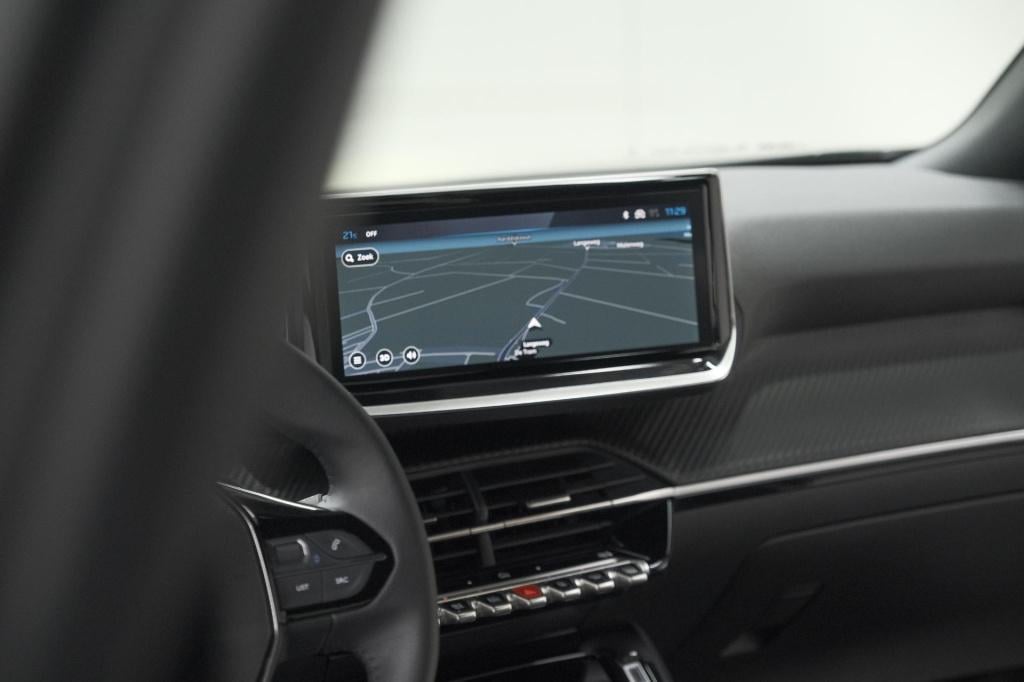 Peugeot 2008 puretech 100 allure | allseason banden | 360 camera | adaptiev