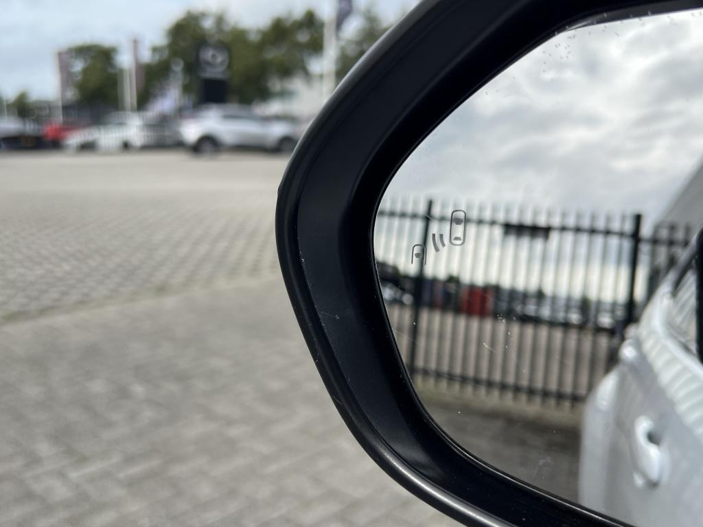 Toyota Yaris 1.5 hyb. executive | nl auto | dealerondehouden | hud | jbl au