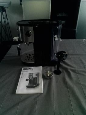 KOENIC KEM 2320 M - Semi-automatische espressomachine