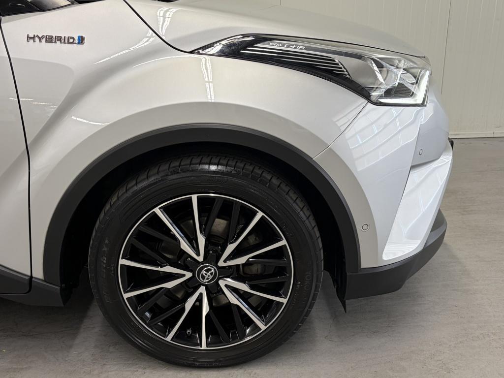 Toyota C-hr 1.8 hybrid executive| camera| jbl| adap.cruise| stoel+ stuur.ve