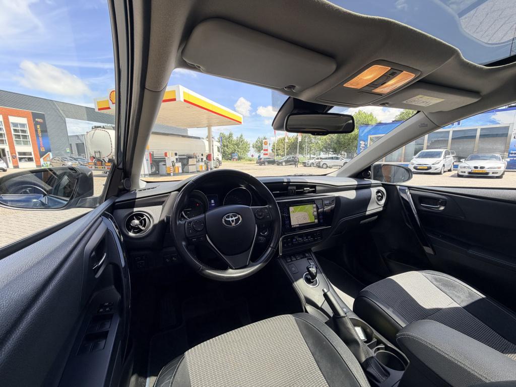 Toyota Auris touring sports 1.8 hybrid lease pro | radio | nav | panorama d
