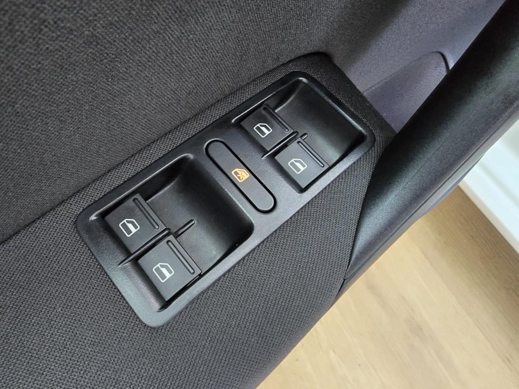 Volkswagen Polo occasion 1.2 tsi met carplay radio en 5 deurs uitv. | tweed