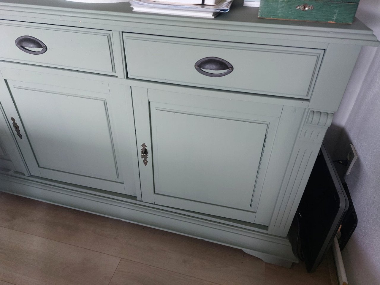 Dressoir met 3 deuren en laden