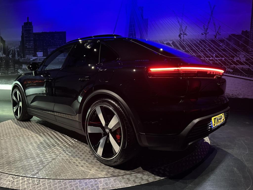 Porsche Macan 4 s 100 kwh *pano*luchtvering*bose*trekhaak*