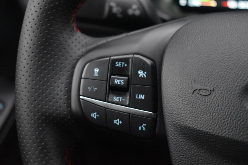 Ford Kuga 2.5 phev st-line x | panoramadak | climate control | adaptieve cr