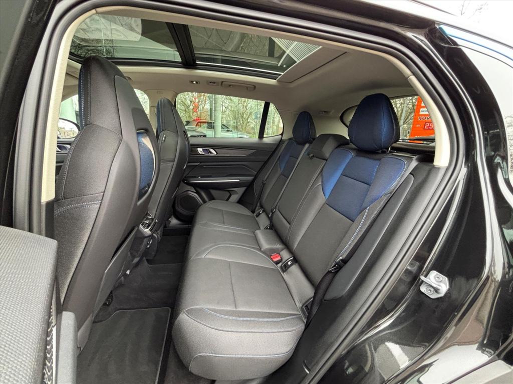 Lynk & Co 01 1.5td 261pk phev automaat| 360 gr camera| pano dak|carplay|rij