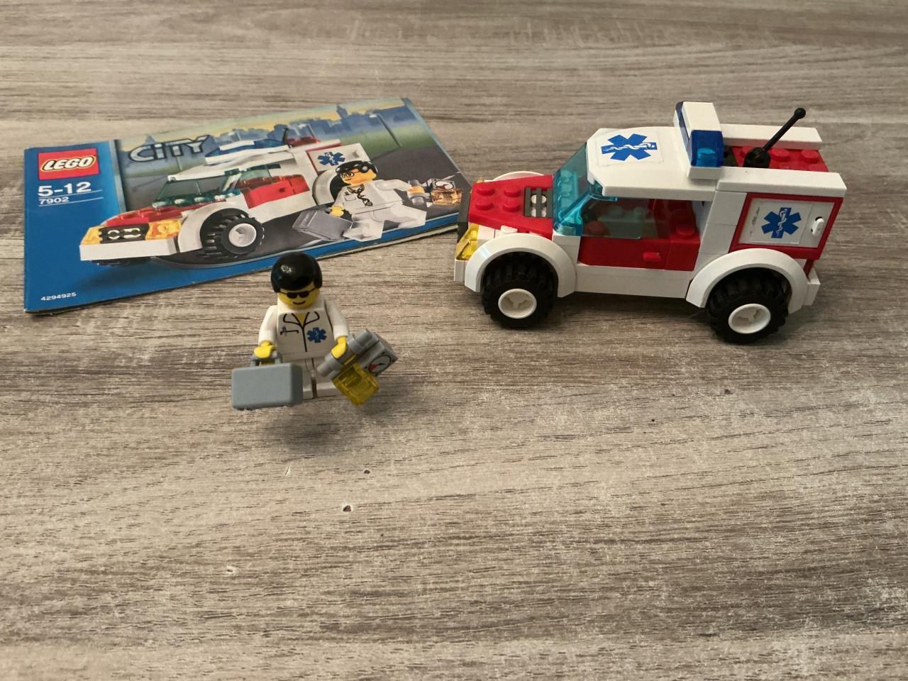Lego City ambulance