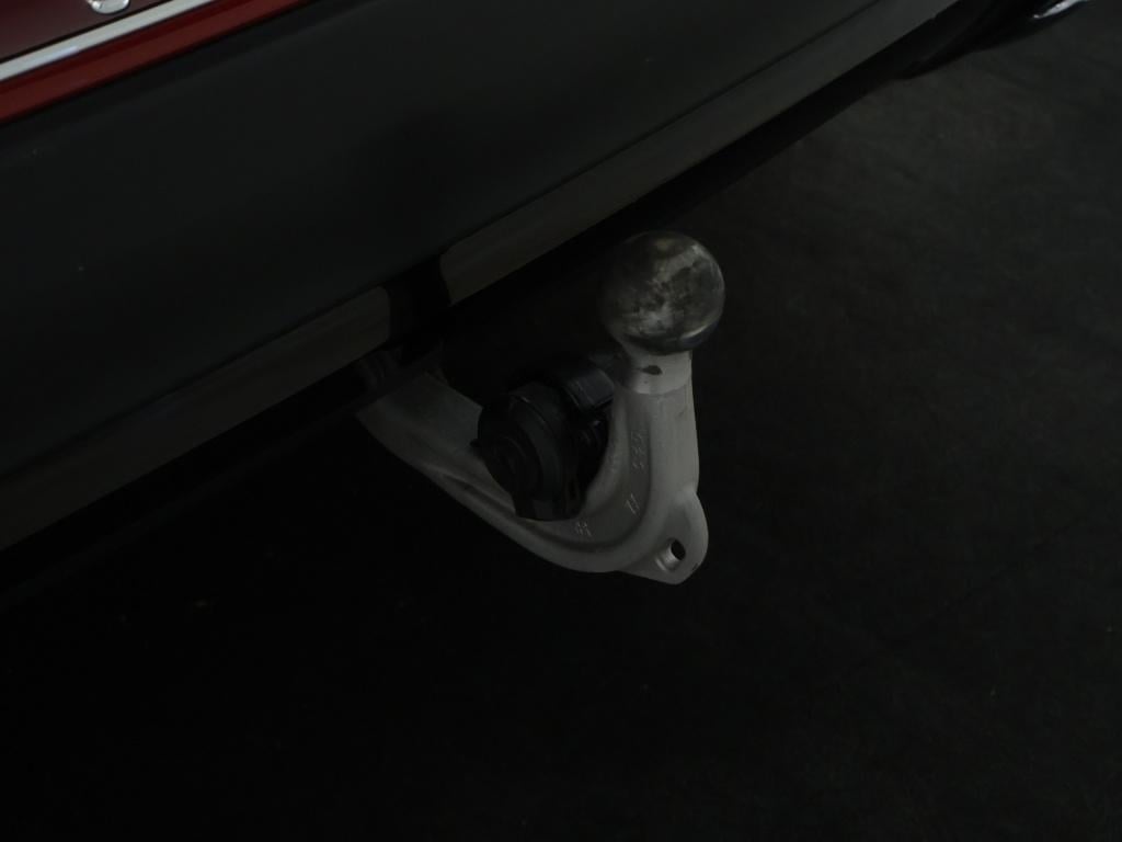 Mercedes-Benz Gla-klasse 250e business solution luxury line apple carplay |