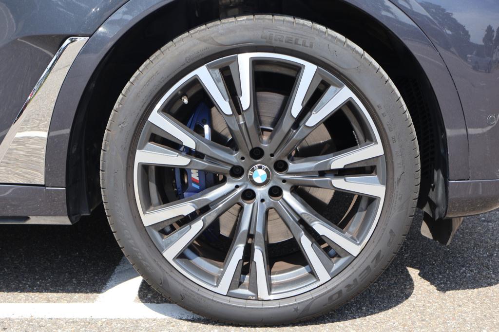 BMW X7 xdrive40i 6p. l 340 pk l panodak l laser l head-up l soft close l 35