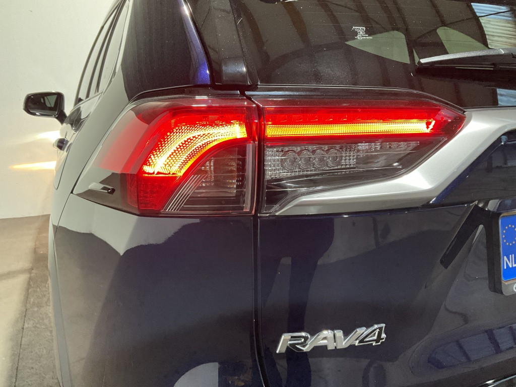 Toyota Rav4 2.5 hybrid awd bi-tone | innovatie pakket |