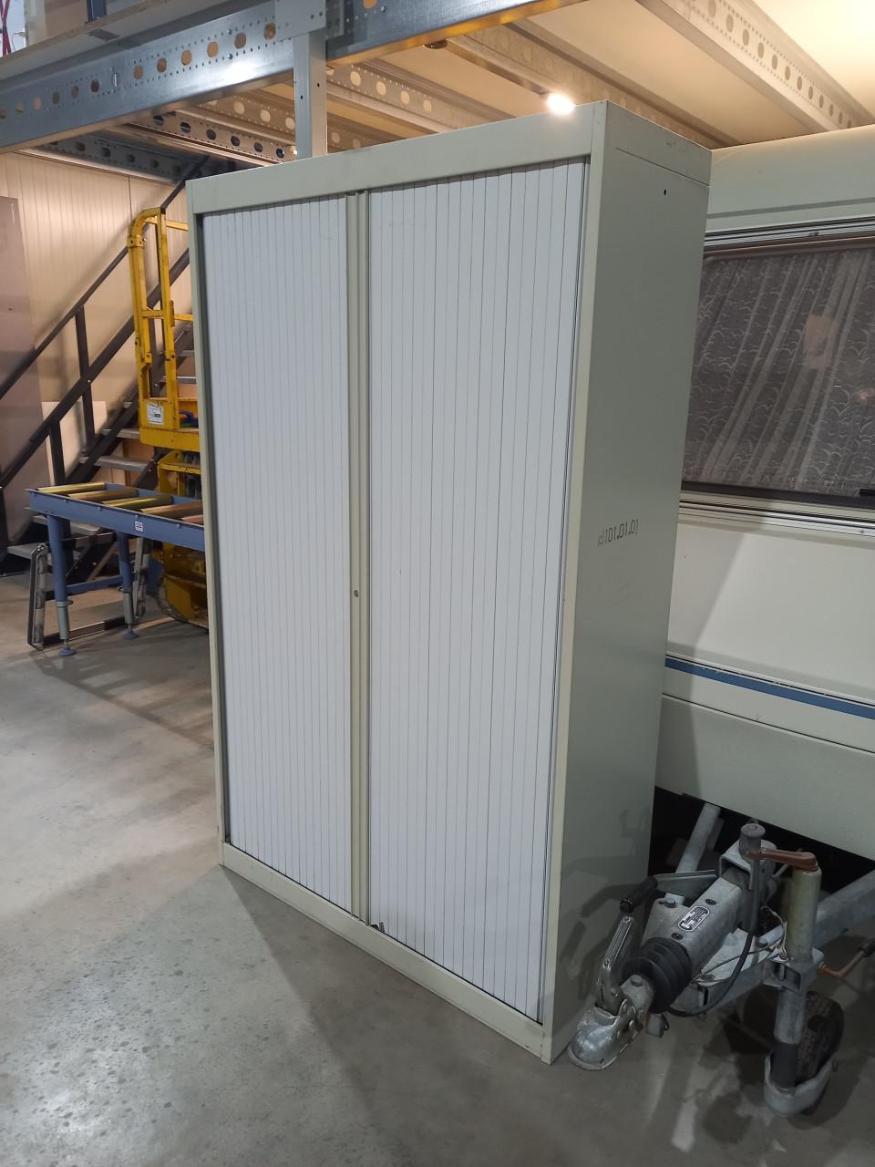 Roldeurkast archiefkast