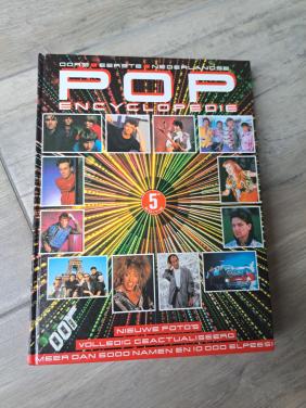 OOR's eerste pop encyclopedie