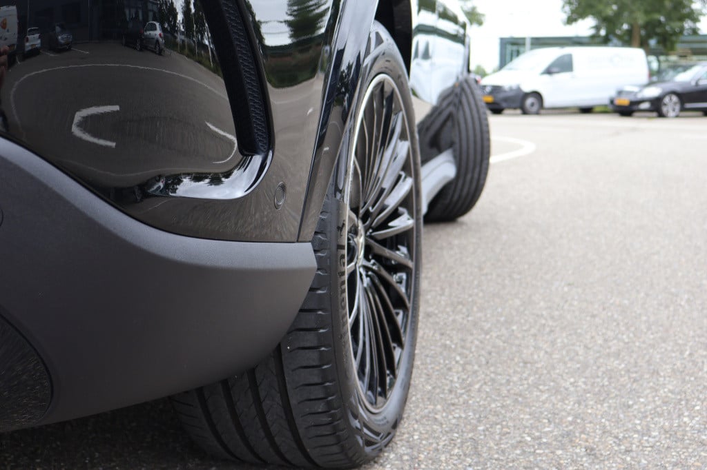 Mercedes-Benz Glc 300e 4matic edition amg line l techniek pakket l luchtver